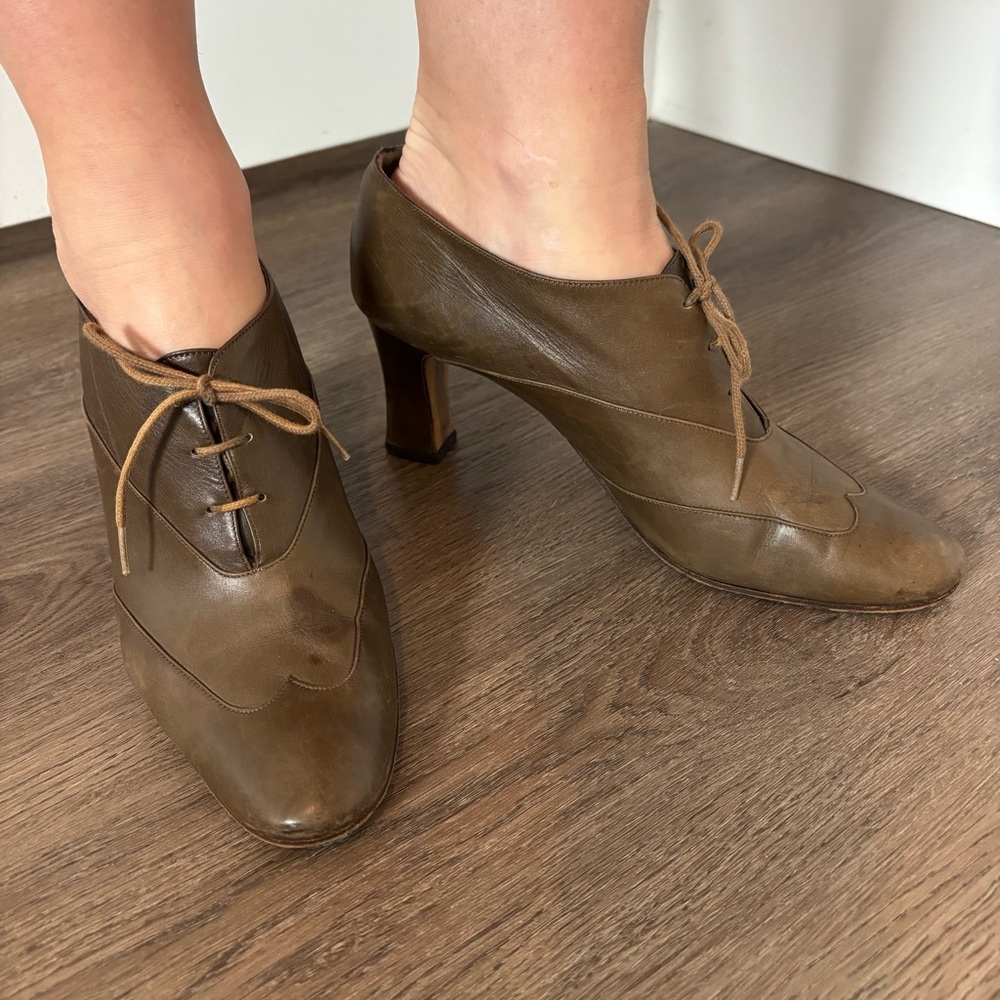 Vintage Joan Helpern Brown Italian Leather Lace Up Oxford Heel Pumps